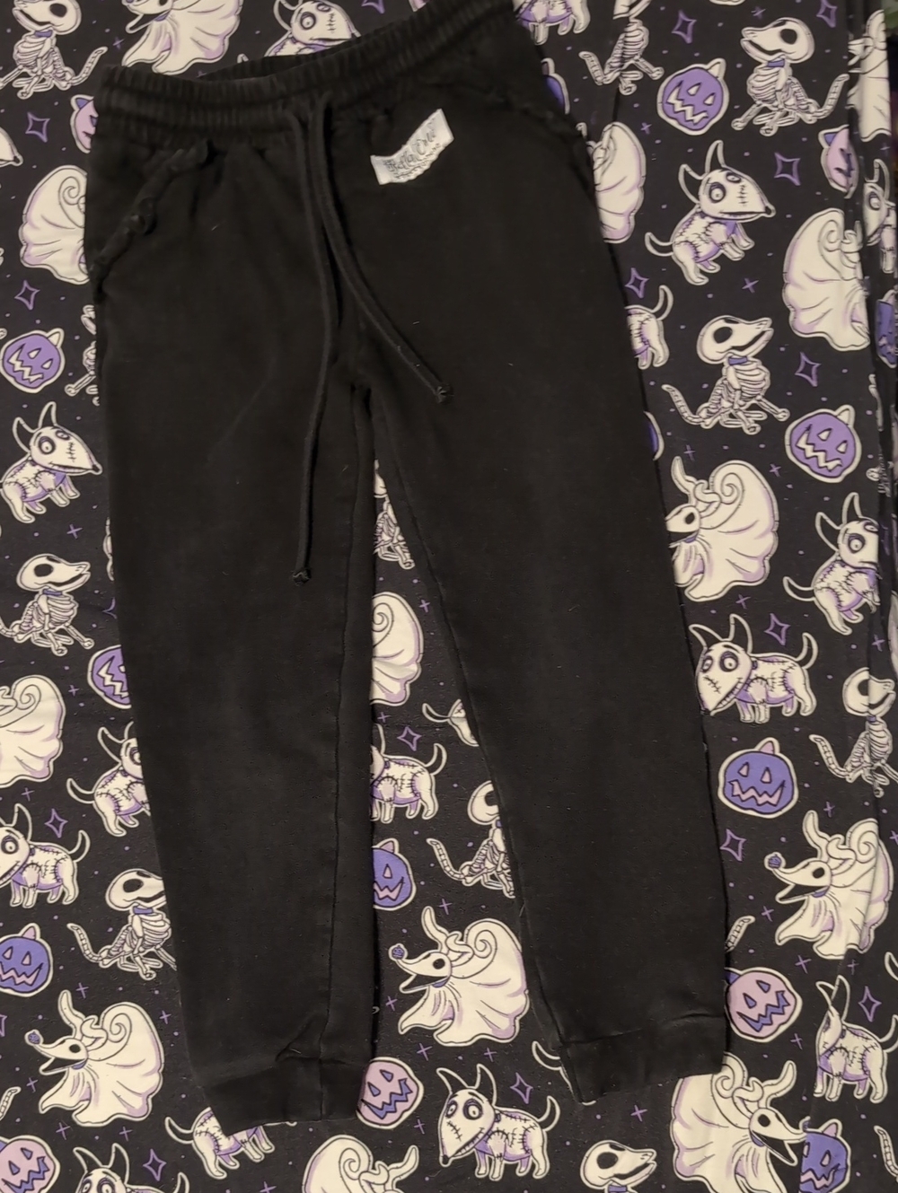 Bella & Omi Black Jogger Sweatpants - Ruffle Front Pockets
